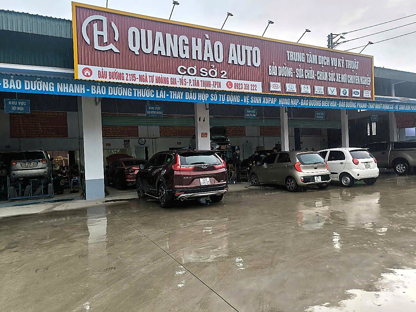 Quang Hào Auto CS2 ngã tư Hoàng Gia